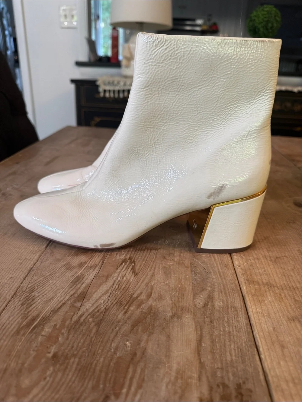 Tory Burch stylish tory